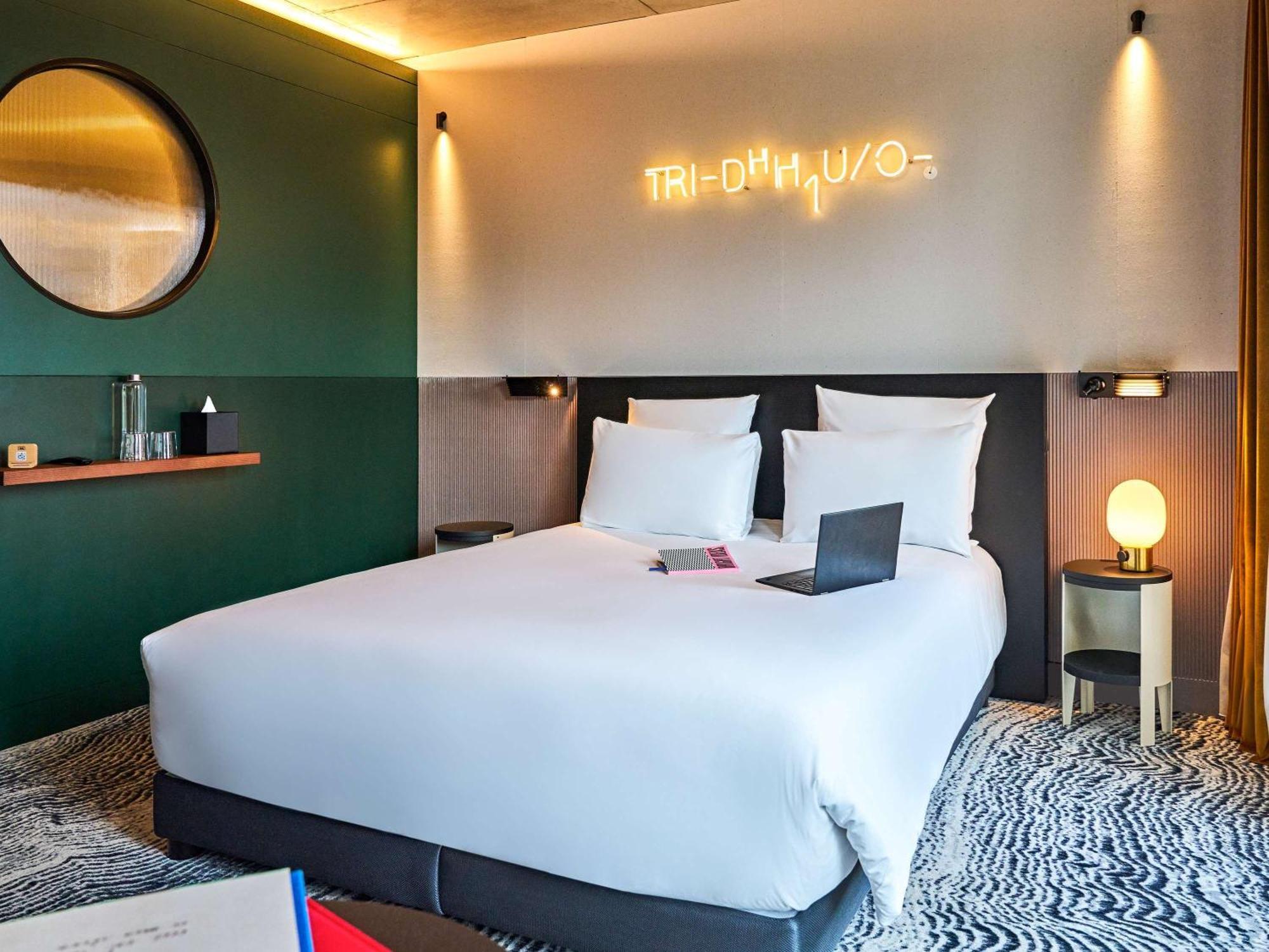 Tribe Paris Clichy Hotel Luaran gambar
