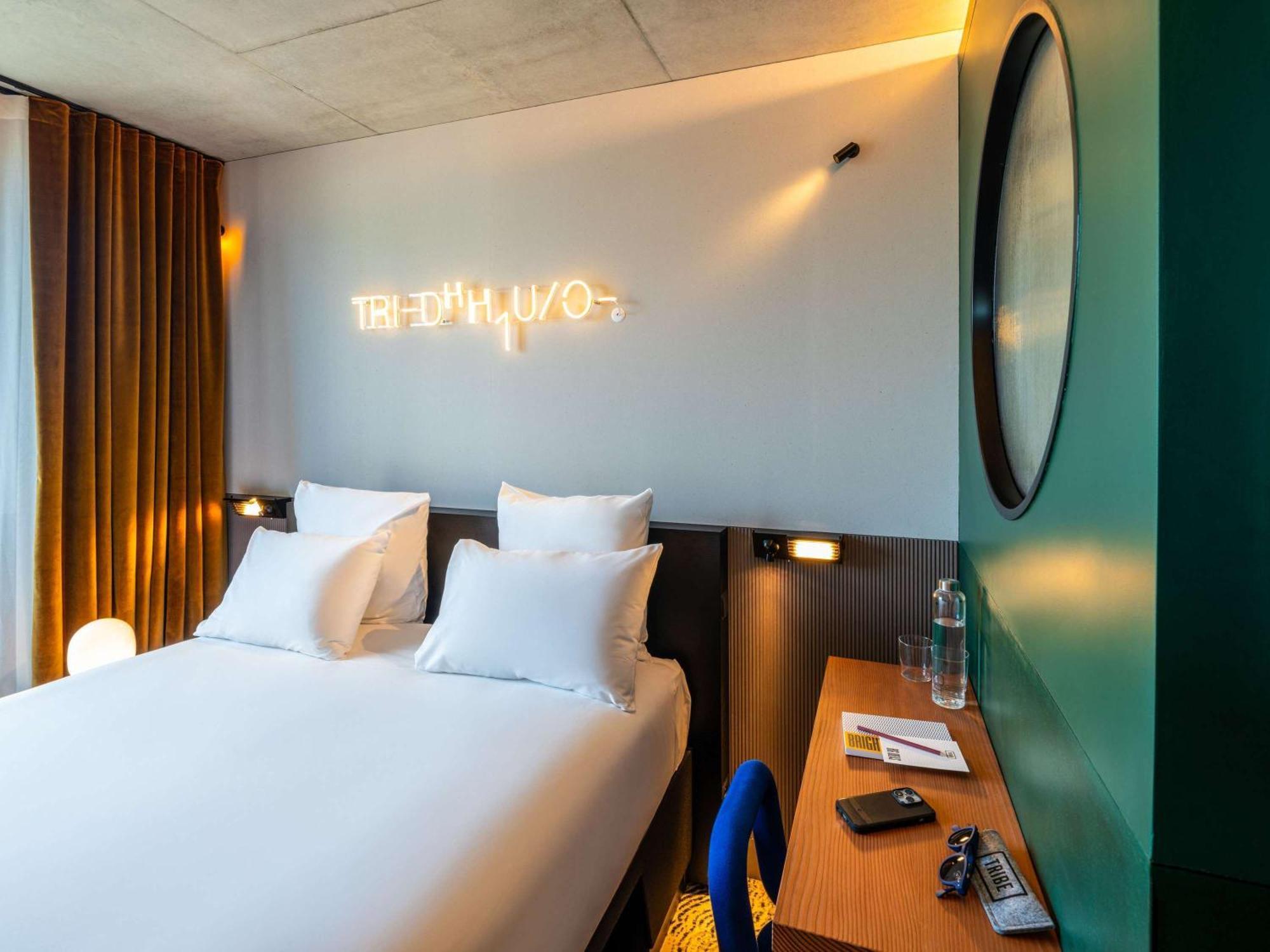 Tribe Paris Clichy Hotel Luaran gambar