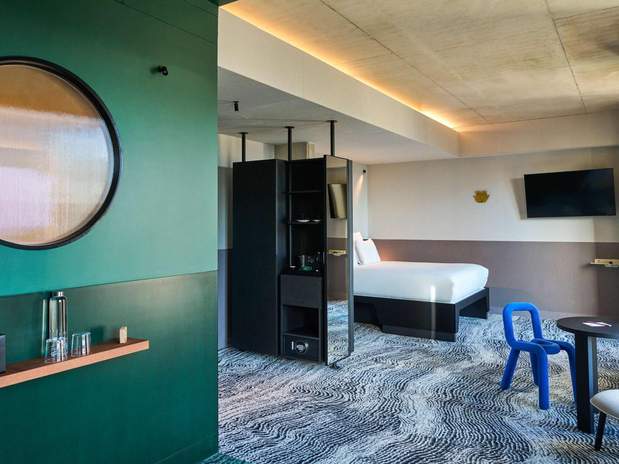 Tribe Paris Clichy Hotel Luaran gambar