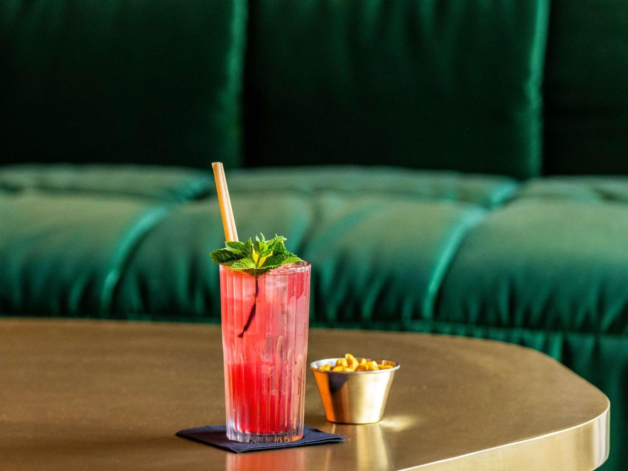 Tribe Paris Clichy Hotel Luaran gambar