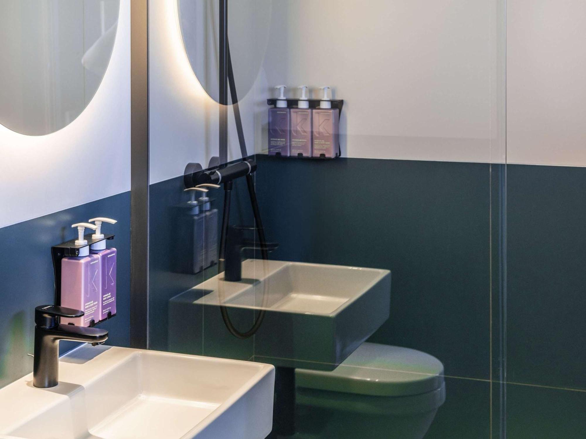 Tribe Paris Clichy Hotel Luaran gambar